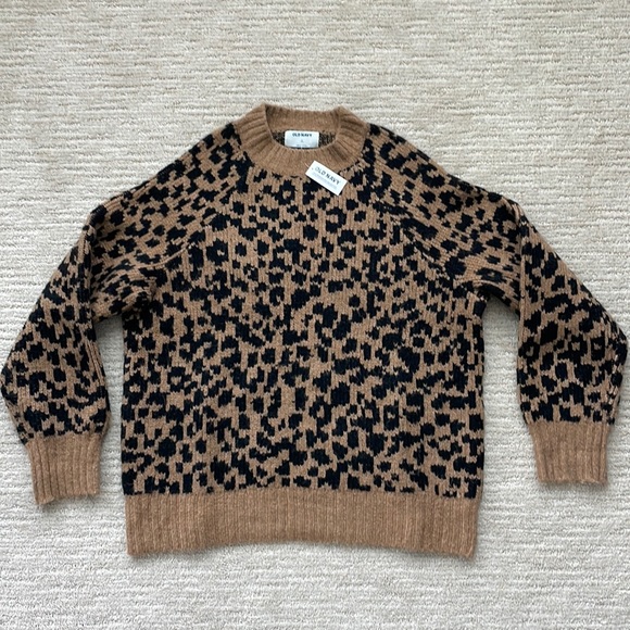 Old Navy NWT Leopard Print Chunky Crewneck Sweater - Size M tall - Picture 1 of 3